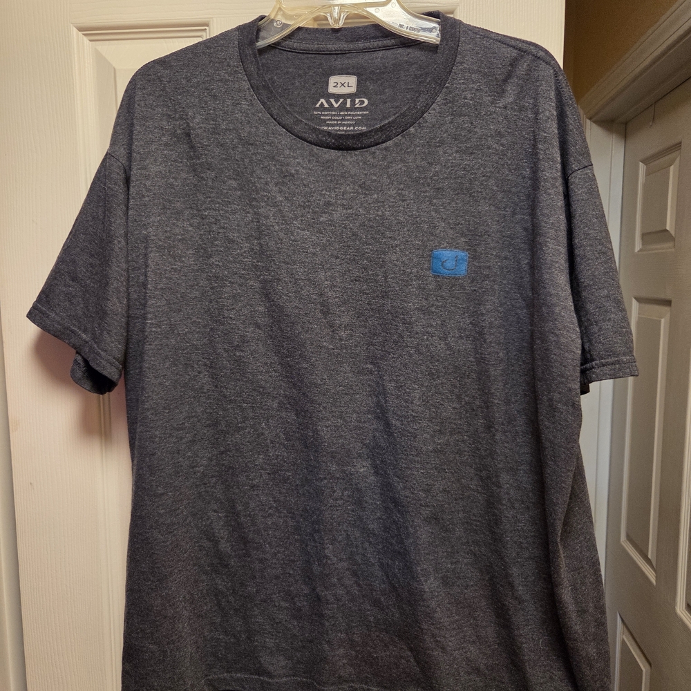 Avid Men's Charcoal Gray T-Shirt